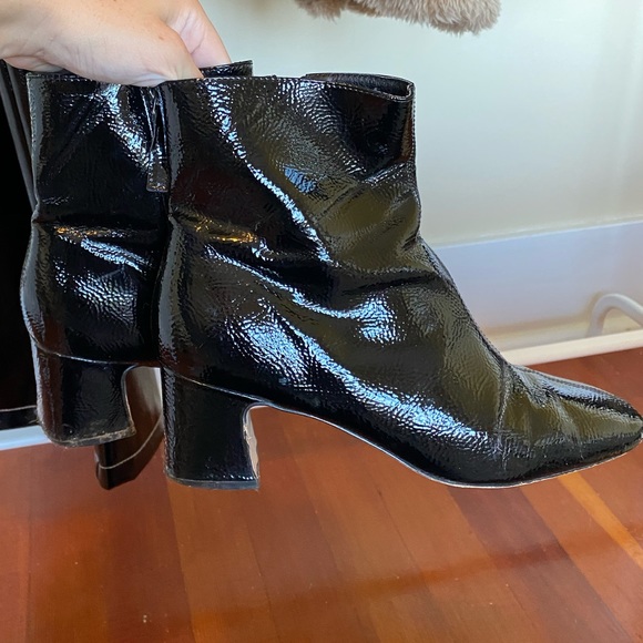 Urban Outfitters Black Shiny Booties - Picture 3 of 5